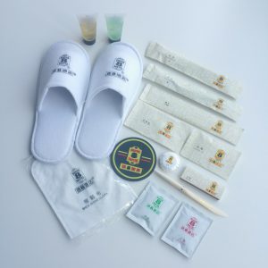 铜版纸包装酒店一次性用品套装 洗漱用品