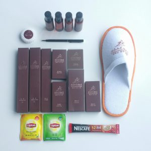 卡盒包装酒店一次性用品套装 洗漱用品